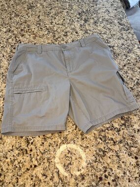 RedHead Men's Cargo Shorts in Light Gray